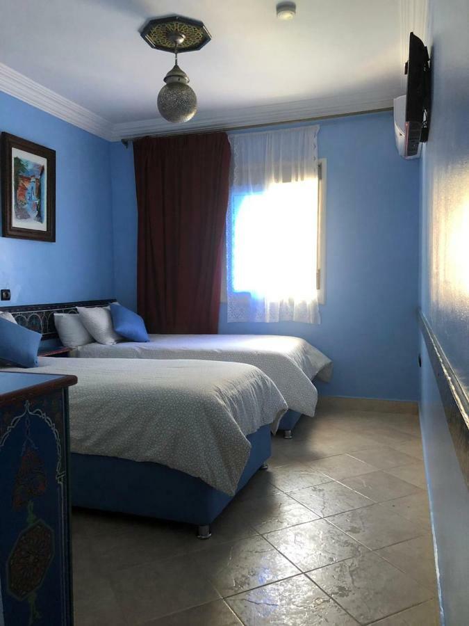 Hotel Tarek シェフシャウエン エクステリア 写真