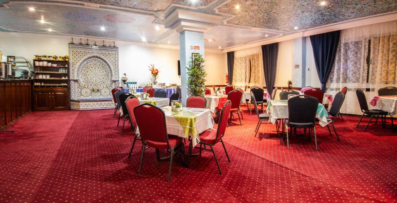 Hotel Tarek シェフシャウエン エクステリア 写真